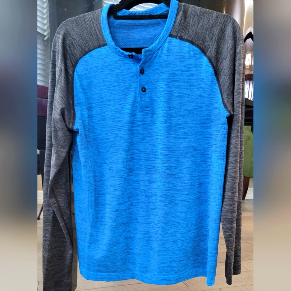 Lululemon long sleeve shirt